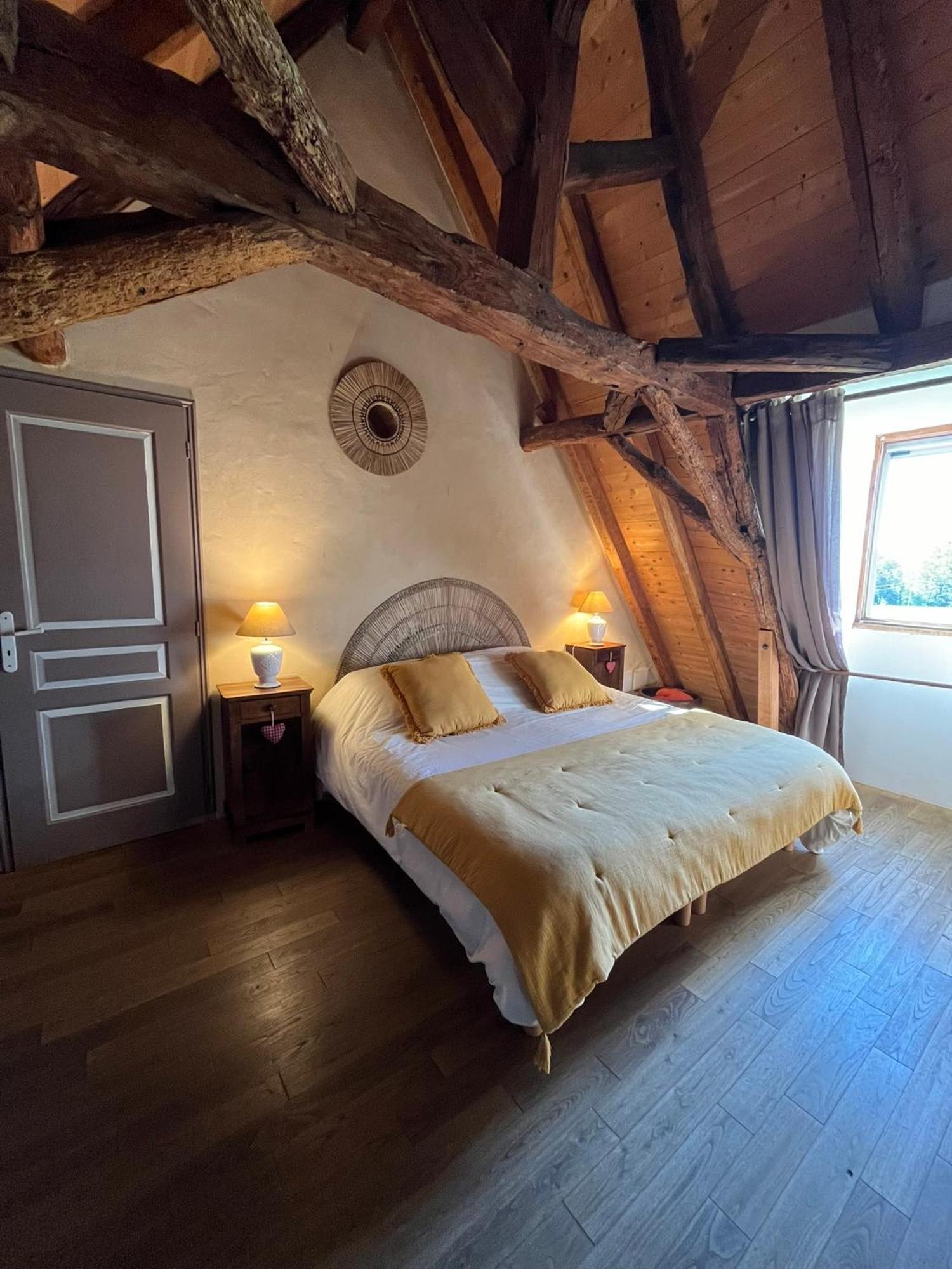 Chambre D'Hotes La Ferme De La Croix. Saint-Avit-Sénieur Zewnętrze zdjęcie